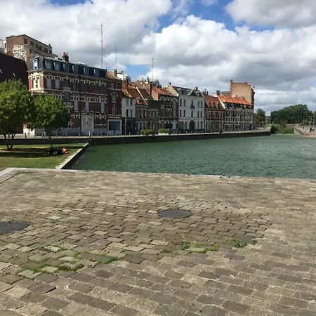 Le Quai 24 *